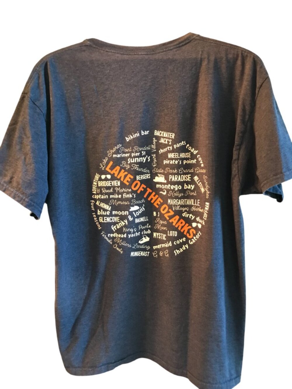 Upcycled Lake of the Ozarks T-Shirt, Landmarks & Marinas Graphics Size L